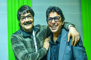 মুক্ত 'হাওয়া'র মেজাজে নন্দন! ফের দুই বাংলা একাকার, প্রসেনজিৎ-চঞ্চল এক মঞ্চে মুক্ত 'হাওয়া'র মেজাজে নন্দন! ফের দুই বাংলা একাকার, প্রসেনজিৎ-চঞ্চল এক মঞ্চে