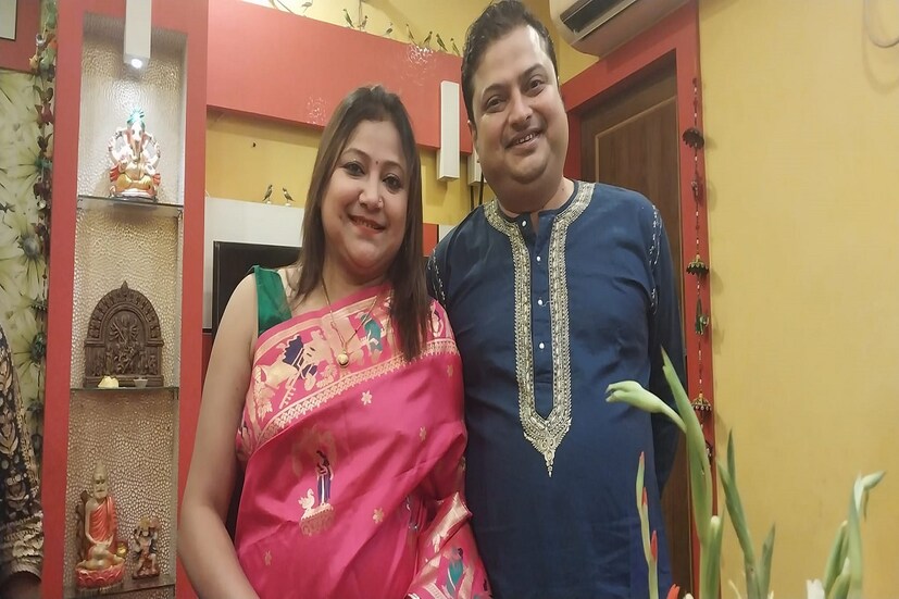 একসঙ্গে পথচলা ১৪ বছর পূর্ণ করলেন জনপ্রিয় অভিনেতা বিশ্বনাথ বসু ৷ মঙ্গলবার সকালে এই নিয়ে সোশ্যাল মিডিয়ায় একটি পোস্টও করেন তিনি ৷ ছবি সৌজন্যে ফেসবুক ৷