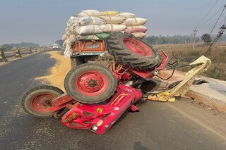 জাতীয় সড়কে দুর্ঘটনা