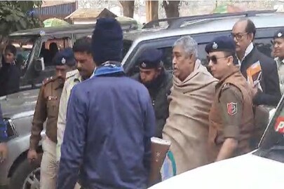 দুবরাজপুর আদালতে অনুব্রত মণ্ডল। 