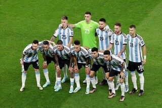 নিজেদের প্রিয় জার্সিতেই রবিবার নামবে আর্জেন্টিনা নিজেদের প্রিয় জার্সিতেই রবিবার নামবে আর্জেন্টিনা