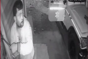 অ্যাম্বুল্যান্সে