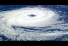 ঘন কালো মেঘ, মনদাউসের আছড়ে পড়ার আশঙ্কা, রইল লেটেস্ট ওয়েদার আপডেট