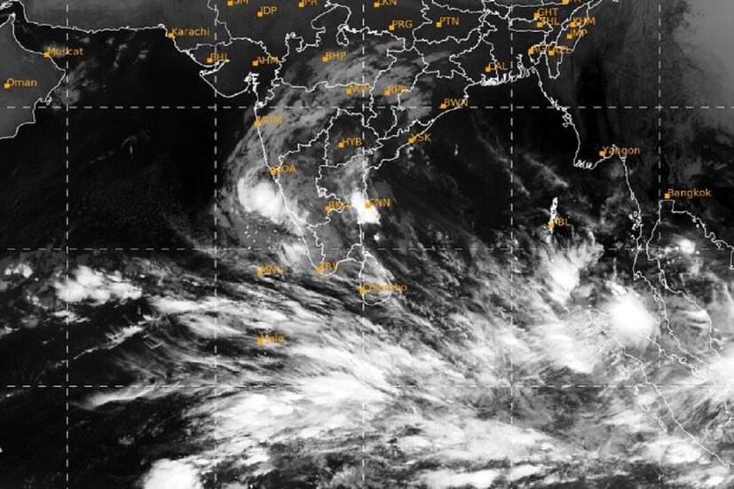 দক্ষিণ আন্দামান সাগরে যে সাইক্লোনিক মুভমেন্ট তৈরি হচ্ছে তাতে তা ১৩ তারিখ নাগাদ ফের সাইক্লোনক স্টর্মে পরিণত হতে পারে৷