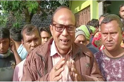 আক্রান্ত তৃণমূল নেতা ফজলে করিম৷ 
