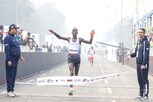 Kolkata 25K Marathon: কলকাতা ম্যারাথনে রেকর্ড বারসোতন এবং জিসার