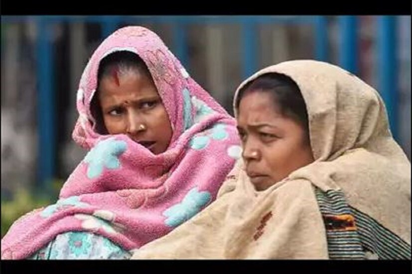 এদিকে দক্ষিণ-পশ্চিম বঙ্গোপসাগরে নিম্নচাপ আগামী ৬ ঘণ্টায় ৮ কিলোমিটার প্রতি ঘণ্টা গতিতে দক্ষিণ পশ্চিম দিকে অগ্রসর হচ্ছে৷ শ্রীলঙ্কা সংলগ্ন বঙ্গোপসাগরের খাঁড়ির কাছে অবস্থিত রয়েছে৷ যা তামিলনাড়ুর নাগাপট্টিনম থেরে ৩৩০ কিলোমিটার দক্ষিণ পূর্বে অবস্থান করছে৷