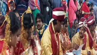 সাম্প্রদায়িক সম্প্রীতির বার্তা দিয়ে বর্ধমানে অনুষ্ঠিত হল ১০১ গণবিবাহ সাম্প্রদায়িক সম্প্রীতির বার্তা দিয়ে বর্ধমানে অনুষ্ঠিত হল ১০১ গণবিবাহ