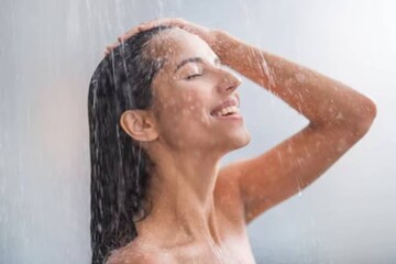 সুস্থ থাকতে মহিলারা এভাবে পরিচ্ছন্ন রাখুন নিজেকে