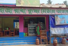 বাড়ি দোকান সব রয়েছে, পঞ্চায়েত প্রধানের বাবার নাম আবাস যোজনায়!