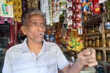 খাস কলকাতার এই পাড়ায় বছরের পর বছর ঠিকানাহীন বাড়িতে বাস বাসিন্দাদের
