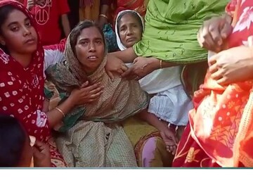 দুটি মৃতদেহ বাড়িতে পৌঁছতেই শোকের ছায়া নেমে আসে