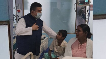 কর্মীদের সঙ্গে কথা বলে পাশে থাকার বার্তা দেন শুভেন্দু কর্মীদের সঙ্গে কথা বলে পাশে থাকার বার্তা দেন শুভেন্দু