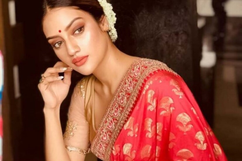 নুসরতের দিন শুরু হয় একটি বড় কাপে গ্রিন টি দিয়ে। জলখাবার বিভিন্ন দিনে বিভিন্ন। তবে তিনি বেশির ভাগ দিনই বেরিস খান জলখাবারের সঙ্গে। খিদে পেলেই মরশুমি ফলে পেট ভরান নুসরত।