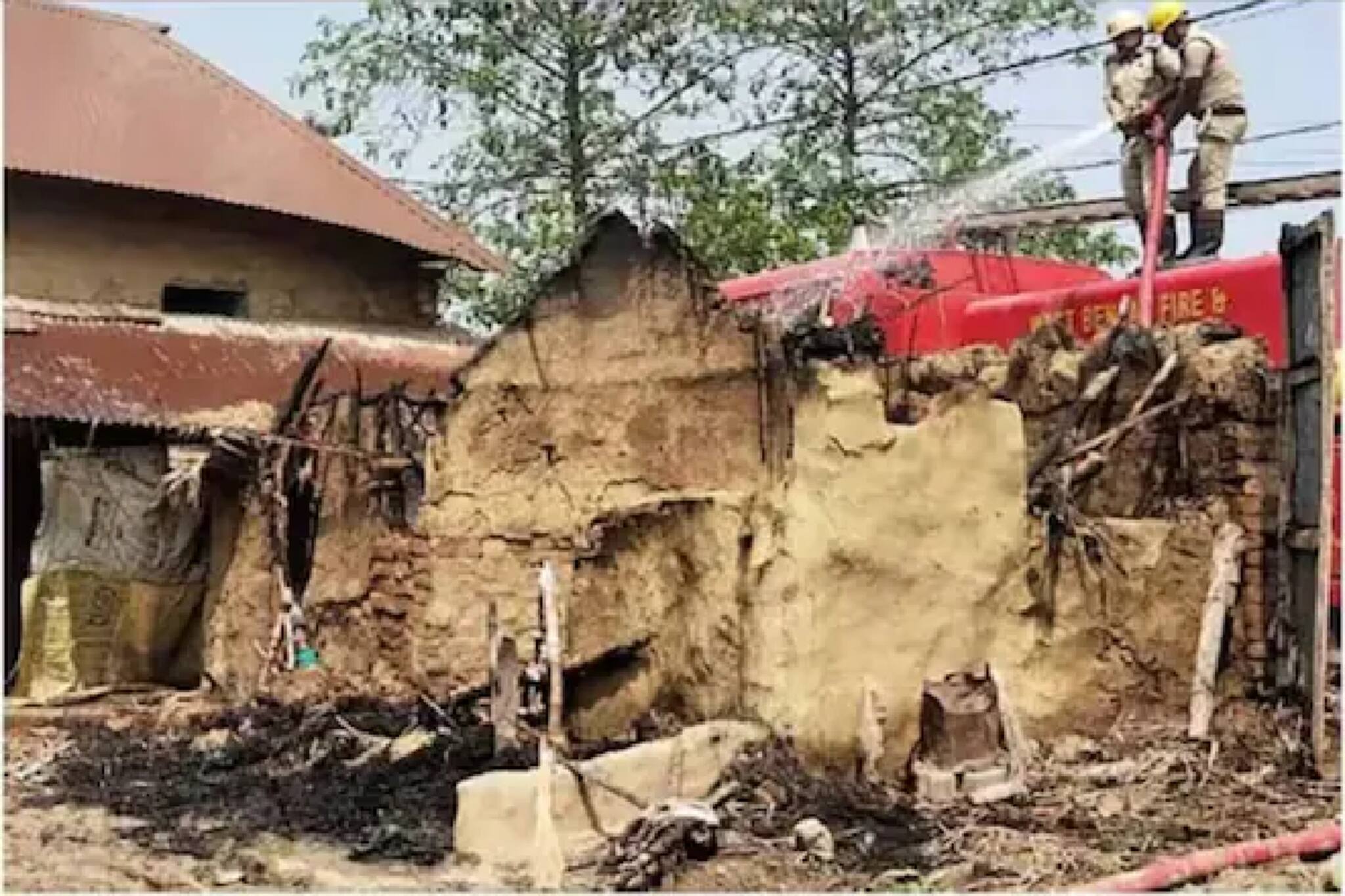 লালন শেখের মৃত্যু ঘিরে উত্তপ্ত রামপুরহাট, সিবিআই ক্যাম্পে কার্যত 'বন্দি' আধিকারি