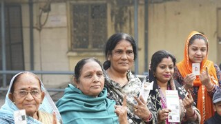 এবার পুরনির্বাচনে কোন দলের পক্ষে একজন বাঙালিকেও প্রার্থী করা হয়নি