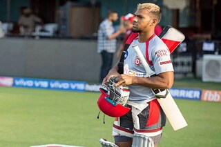 ১৬ কোটি দাম পেলেন নিকোলাস পুরান