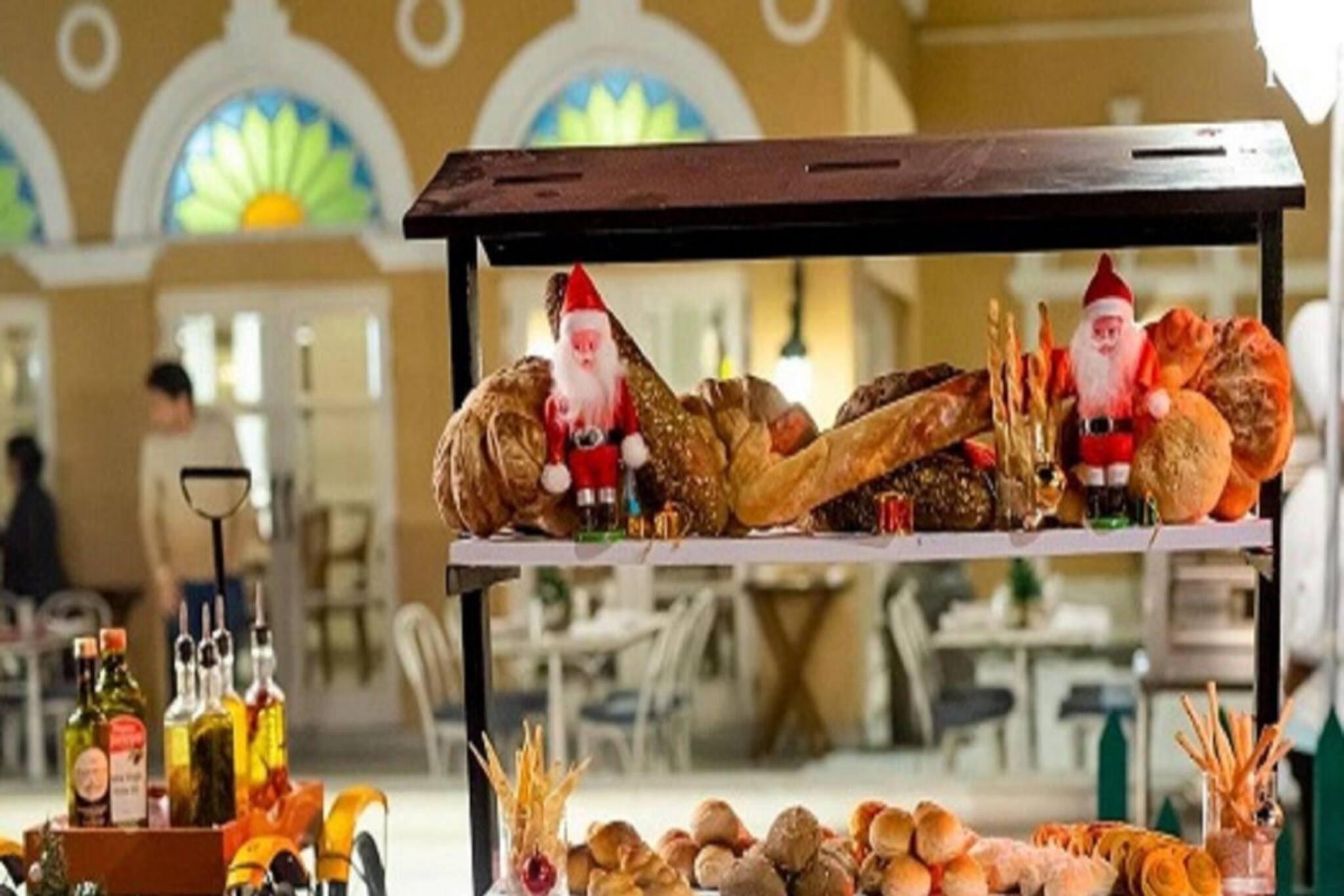 বড়দিনের জমজমাট মজা; খানাপিনার জমকালো আয়োজন শহরের এই পাঁচতারায়