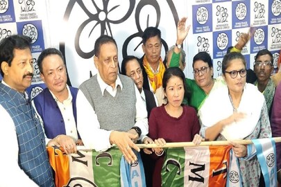 ত্রিপুরায় কংগ্রেস ছেড়ে তৃণমূলে যোগদান। 