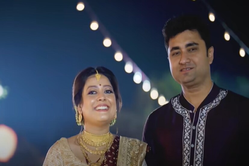 মেরুন পাঞ্জাবি এবং বেনারসিতে বেশ মানিয়েছিল দুটিতে জুটিতে। (ছবি : শতরূপের ইউটিউব)