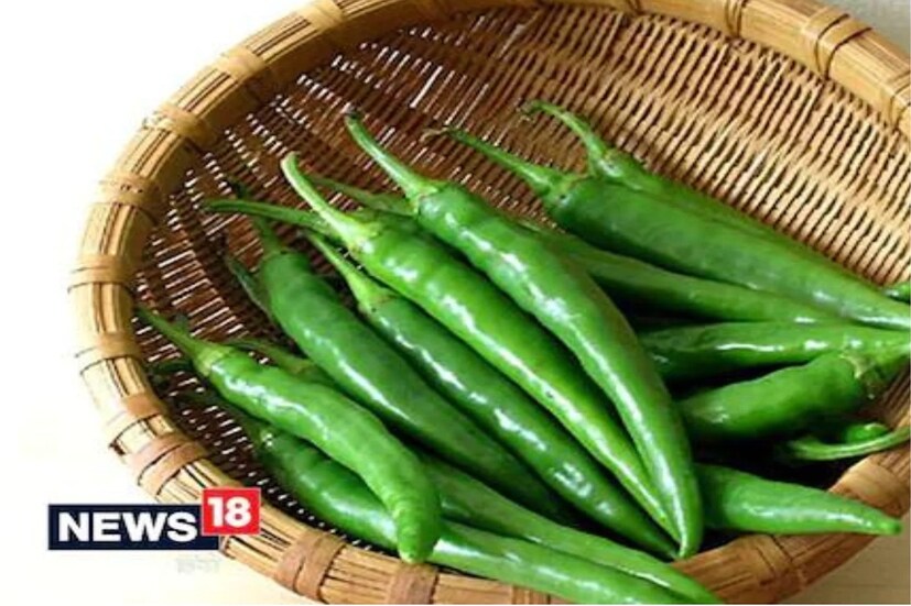 কাঁচা লঙ্কা : কাঁচা লঙ্কায় ভীষণই ওজন কমে। মেটাবলিসম ক্ষমতা বাড়ে এতে, ৩ ঘণ্টায় ২৩% মেটাবলিসম ক্ষমতা বাড়ায় এই কাঁচালঙ্কা। ভাতের সঙ্গে অবশ্যই কাঁচা লঙ্কা খান।