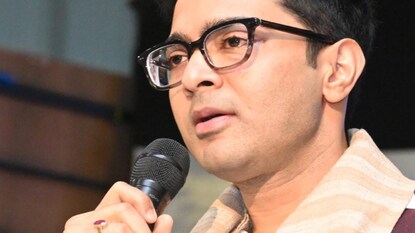 পঞ্চায়েত ভোটের আগে তৃণমূলের নজরে নদিয়া, রানাঘাটে সভা করবেন অভিষেক বন্দ্যোপাধ্যায় পঞ্চায়েত ভোটের আগে তৃণমূলের নজরে নদিয়া, রানাঘাটে সভা করবেন অভিষেক বন্দ্যোপাধ্যায়