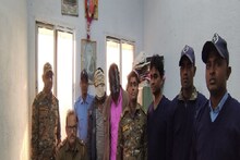 বাড়িতেই মজুত একাধিক আগ্নেয়াস্ত্র ও কার্তুজ! তল্লাশি চালিয়ে উদ্ধার করল পুলিশ