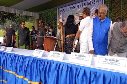 বিধানসভার অনুষ্ঠান ঘিরে শোরগোল