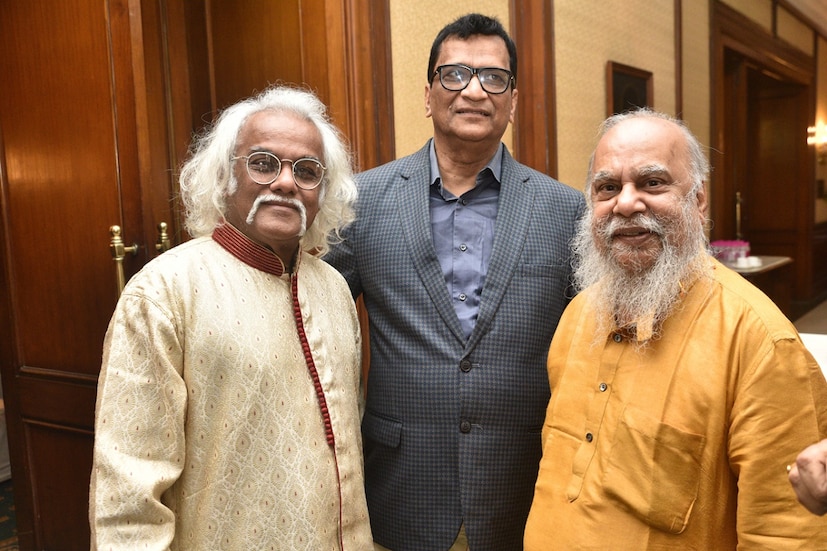 একাধিক শিল্পীদের নিয়ে অনুষ্ঠানের আয়োজন করেছে অন্নপূর্ণাদেবী ফাউন্ডেশন, আশিস খান স্কুল অব ওয়ার্ল্ড মিউজিক এবং ক্যালকাটা পারফরমিং আর্টস ফাউন্ডেশন।