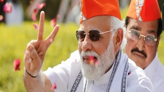 গুজরাতে মোদি ম্যাজিকে রেকর্ড জয়ের পথে বিজেপি