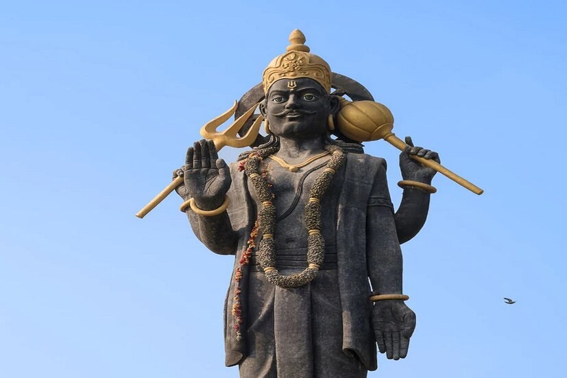 সাড়ে সাতির সময় কিছু কাজ না করা এবং কিছু সাবধানতা অবলম্বন করাও ভাল। উদাহরণস্বরূপ, মঙ্গলবার কাল পরবেন না।