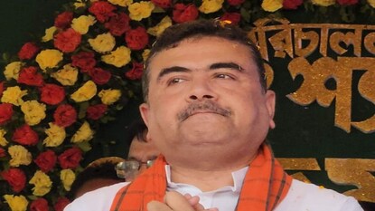 বানারহাটে উদ্ধার হওয়া বিপুল পরিমাণ টাকা বিজেপির, মুখ্যমন্ত্রীর দাবি প্রসঙ্গে শুভেন্দু বললেন ‘উনি প্রমাণ করে দেখান...’ বানারহাটে উদ্ধার হওয়া বিপুল পরিমাণ টাকা বিজেপির, মুখ্যমন্ত্রীর দাবি প্রসঙ্গে শুভেন্দু বললেন ‘উনি প্রমাণ করে দেখান...’