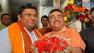 কেন্দ্রীয় নেতৃত্বের উপস্থিতিতে শুভেন্দু অধিকারীর জন্মদিনে উত্তরীয় পরিয়ে, শুভেচ্ছা বিনিময়ে দিলীপ-শুভেন্দু-সুকান্তকে ঐক্যের বার্তা 