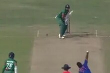 উমরান মালিকের ১৫১ কিমি/ঘণ্টার গোলা! অফ স্টাম্প উড়ে গেল বাংলাদেশের ব্যাটারের