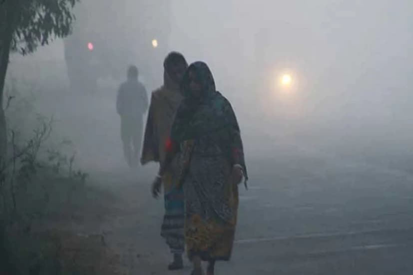 দার্জিলিং-এ ৬ ডিগ্রির আশেপাশে আর দক্ষিণবঙ্গে ৮ ডিগ্রির ঘরে তাপমাত্রা। দক্ষিণবঙ্গে বেশ কয়েকটি জেলায় ১০ ডিগ্রির কাছাকাছি তাপমাত্রা। কোথাও কোথাও ১০ ডিগ্রির নিচে নেমে গিয়েছে পারদ। প্রতিবেদন : বিশ্বজিৎ সাহা