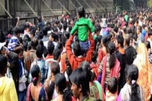 বড়দিন অথচ শীত প্রায় উধাও, চা-কফি ছেড়ে দেদার বিক্রি হল আইসক্রিম ও ঠান্ডা পানীয়