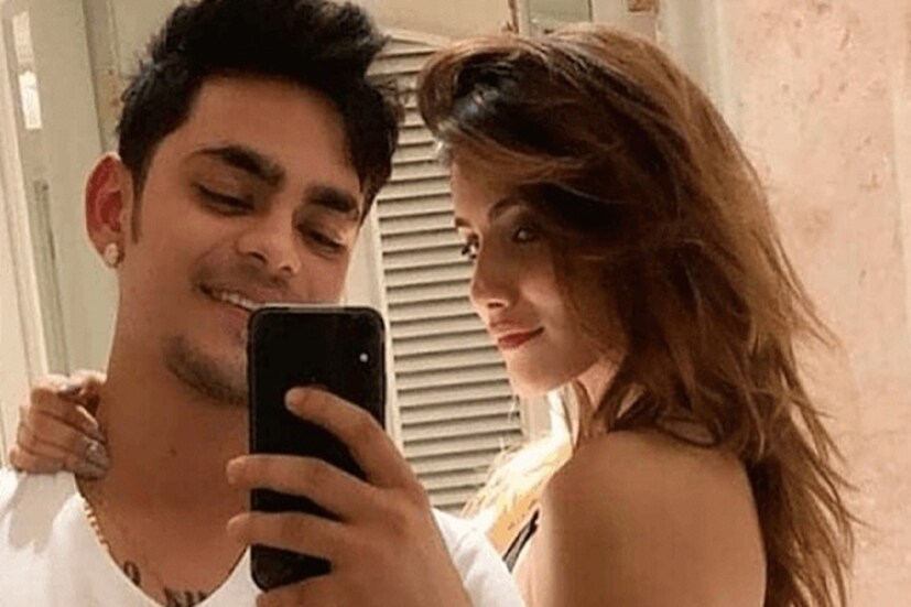 ২০১৮-তে সুপার ন্যাশন্যাল অ্যাওয়ার্ড পেয়েছেন তিনি ৷ এছাড়াও অদিতি হুন্ডিয়া সোশ্যাল মিডিয়ায় লাগাতার কয়েকটি ব্র্যান্ডের প্রমোশন করে থাকেন ৷ ফাইল ছবি ৷