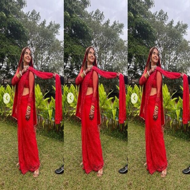 তারপর থেকে প্রেম আস্তে আস্তে দানা বাঁধে ৷ স্বামীর সঙ্গে লম্বা সময় ধরে দেবলীনা ডেটিং করেন ৷ ছবি সৌজন্যে ইনস্টাগ্রাম ৷ 