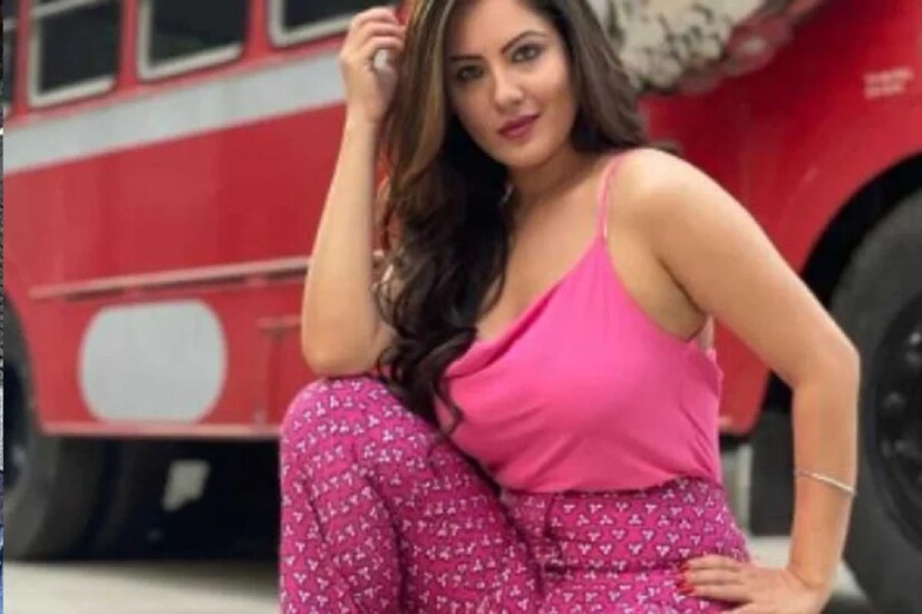 এই কারণেই পরিবারের সঙ্গে চুকিয়ে দিতে হয় সমস্ত সম্পর্ক ৷ ১৪ থেকে ১৯ এই সময় জীবনের অত্যন্ত গুরুত্বপূর্ণ হয় ৷ সেই সময় ভুল করেছিলেন সেই ভুলের জন্যই আজও পস্তাতে হয় পূজাকে ৷ ফাইল ছবি ৷