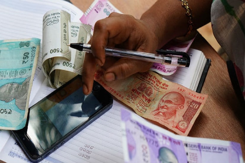 HDFC Bank-এর কথা বললে বলা যেতে পারে ৷ ২ থেকে ৩ বছরের ফিক্স়ড ডিপোজিটে ৬.৫০ হারে সুদ ৷ বেসরকারি ব্যাঙ্কের মধ্যে ICICI Bank ব্যাঙ্কের পক্ষ থেকে ২ বা ৩ বছরের ফিক্সড ডিপোজিটে সুদের হার একই ৷ প্রতীকী ছবি ৷
