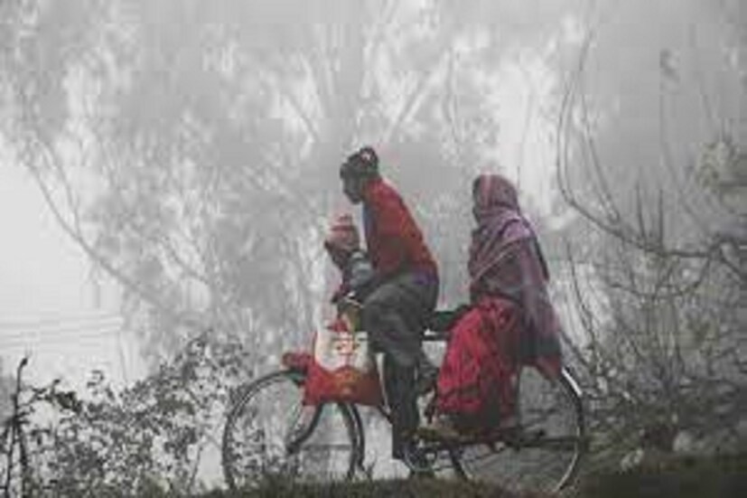 কিন্তু বুধবার থেকে পয়লা জানুয়ারি ২০২৩ পর্যন্ত কড়া ঠান্ডার হাত থেকে কিছুটা রেহাই পাবেন সাধারণ মানুষ ৷ প্রতীকী ছবি ৷
