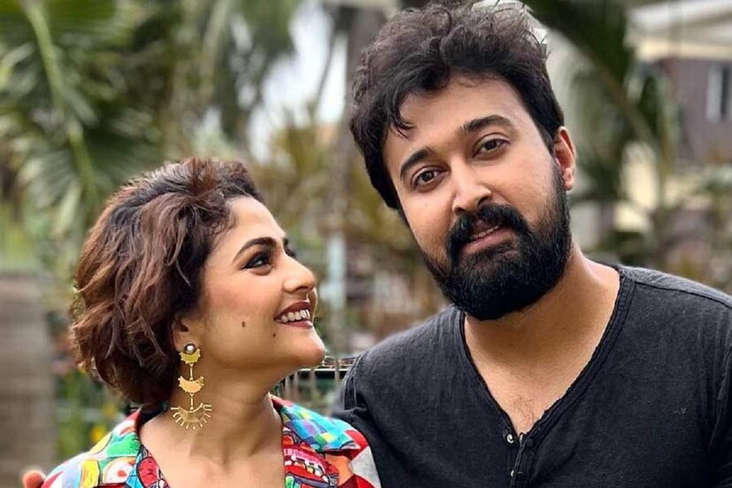 গত ১ নভেম্বর ব্রেন স্ট্রোকে আক্রান্ত হয়ে ঐন্দ্রিলা শর্মা হাওড়ার এক বেসরকারি হাসপাতালে ভর্তি হন ৷ তারপরের কাহিনি সকলেরই মোটের উপর জানা আছে ৷ ফাইল ছবি ৷