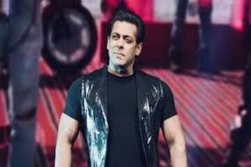 কারণ জানলে চমকে যাবেন! কোটি কোটি টাকার মালিক সলমন খান রাজপ্রাসাদে থাকেন না