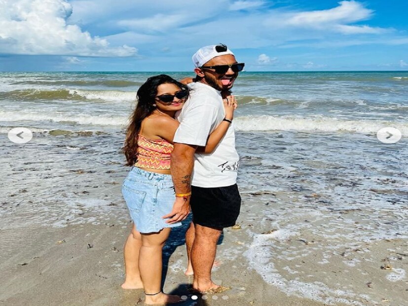 কে এল রাহুলের সঙ্গে আথিয়া শেট্টির বিয়ে। মিডিয়া রিপোর্টস বলছে, ২৩ জানুয়ারি সাত পাকে বাঁধা পড়বেন ভারতীয় দলের ওপেনার। টিম ইন্ডিয়ার আরও এক ক্রিকেটারেরও বিয়ে।