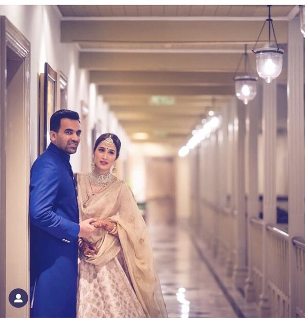 ২০১৭ সালে বিয়ে করেছেন সাগরিকা ঘাটগে ও জাহির খান। 