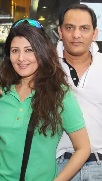 ১৯৯৬ সালে বিয়ে হয়েছিল মহম্মদ আজহারউদ্দিন ও সঙ্গীতা বিজলানি। ২০১০ সালে তাঁদের ডিভোর্স হয়। 