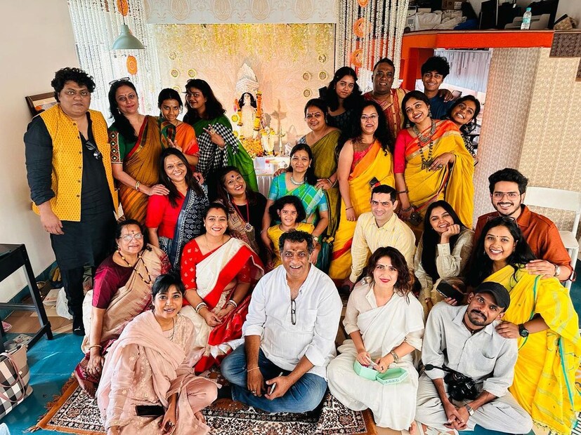 অনুরাগ বসুর সরস্বতী পুজোয় উপচে পড়েছে গোটা বলিউড