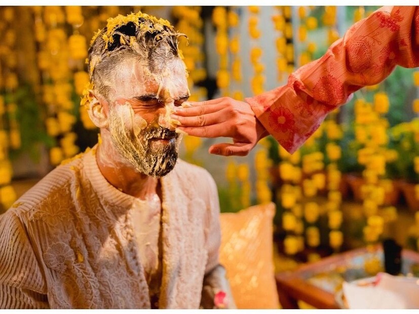বিয়ে হলেও রিসেপশন পার্টি এখনই হচ্ছে না। আইপিএলের পর রিসেপশন হবে। তখনই কেএল ও আথিয়া হনিমুনে যাবেন।