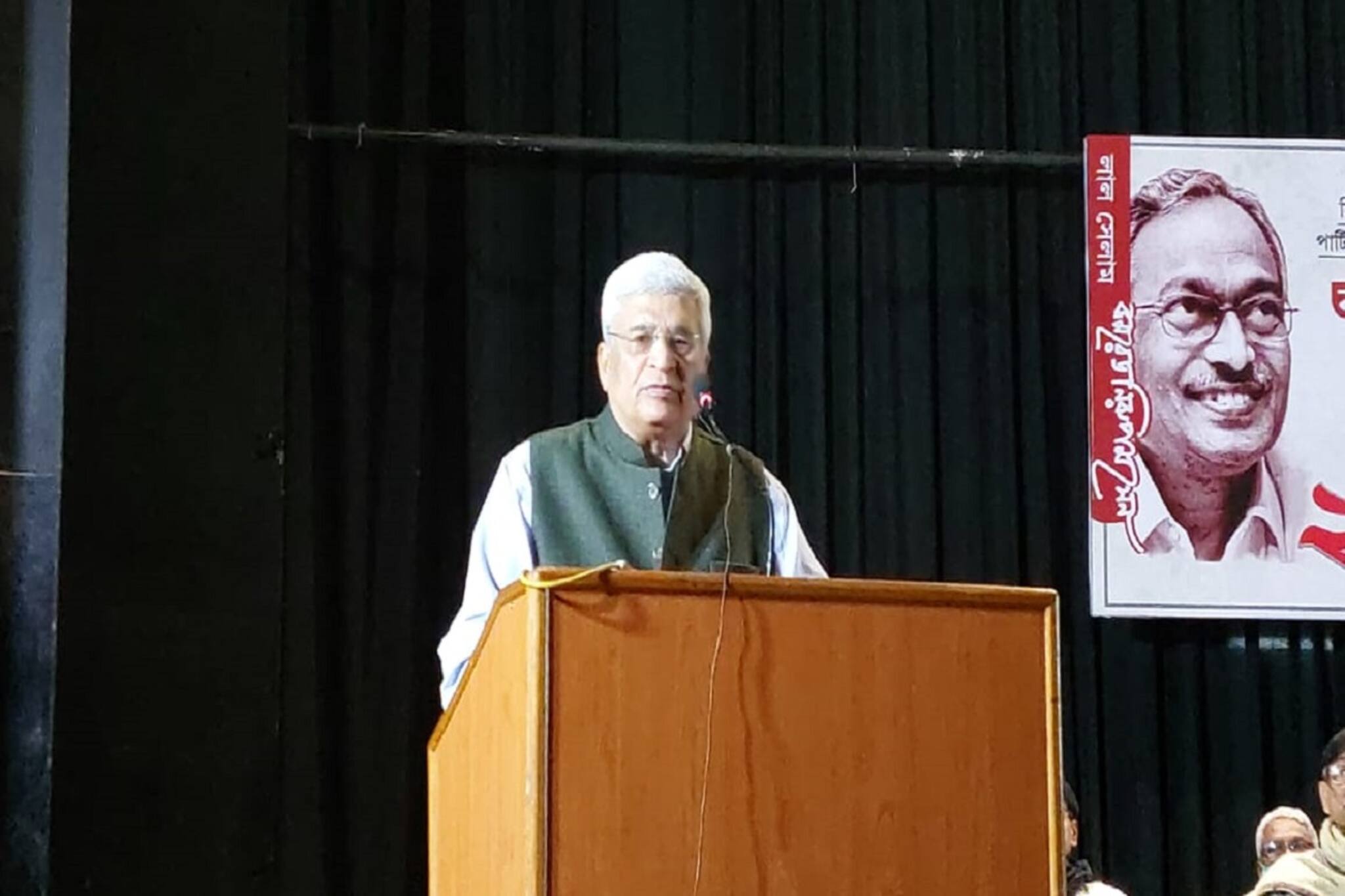 'নোটবন্দির সিদ্ধান্ত ঠিক না ভুল, তা আদালত বলতে পারে না', বর্ধমানে প্রকাশ কারাত