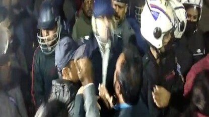 Siliguri News: BJP and police chaos, police arrested 2 mla Siliguri News: BJP and police chaos, police arrested 2 mla